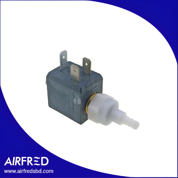 Plancha de vapor con micropump; componente adaptable. SKU 00810113