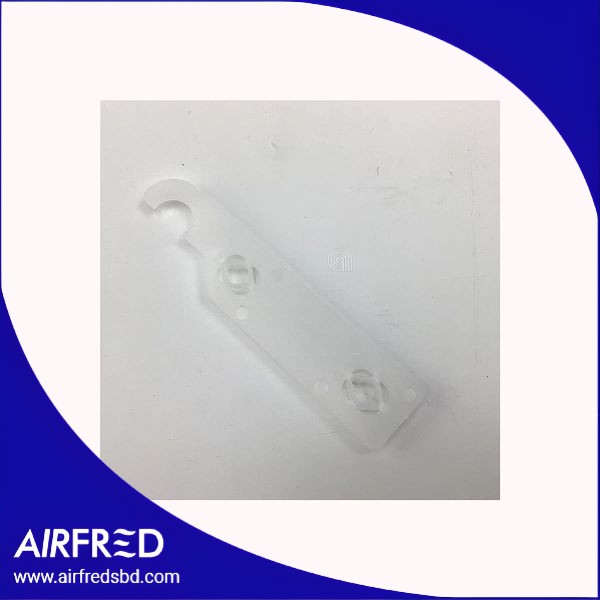 Junta de bisagra intermedia para puerta de frigorífico.